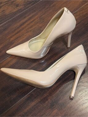 Michael Kors Elyse High Pump Heels Sz 6